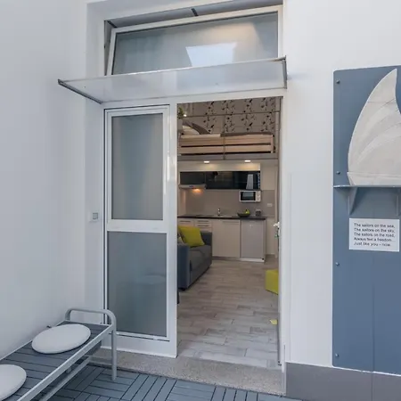Urban Apartman