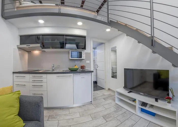 Urban Apartamento Pula