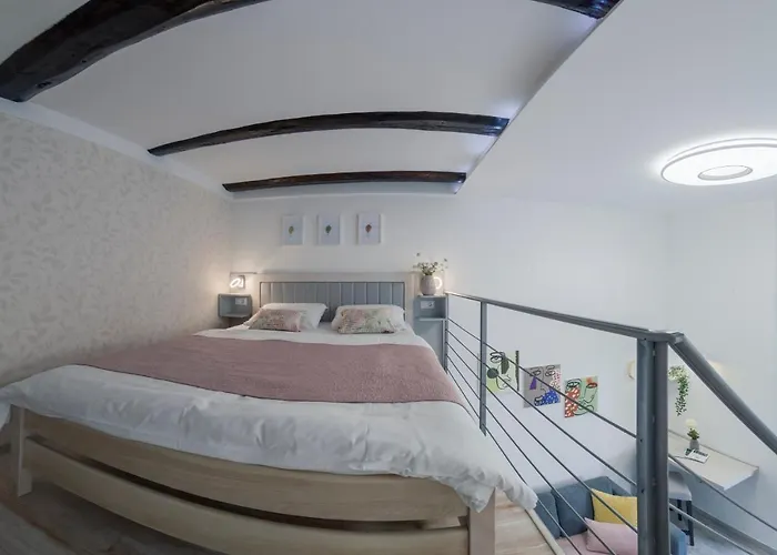 Urban Apartamento Pula