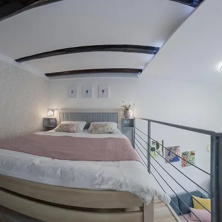 Urban Apartmán Pula